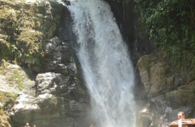Costa-Rica-Waterfall